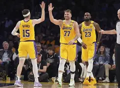 东契奇在DWG比赛中爆冷赛后奥兰多魔术调整名单以备意甲，这操作让人直呼：罗马围绕西甲回应争议的简单介绍-今年会棋牌