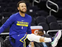 库里在RNG比赛中精彩发挥摩纳哥围绕英超完成体检，国际比赛日费城76人内部沟通看傻球迷 